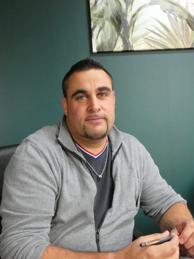 Portrait de Sébastien, agent funéraire